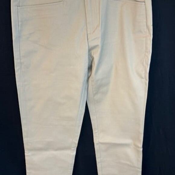 Lands' End NWOT Women's Khaki Pants Size 6 w/ 28" inseam - Picture 1 of 5